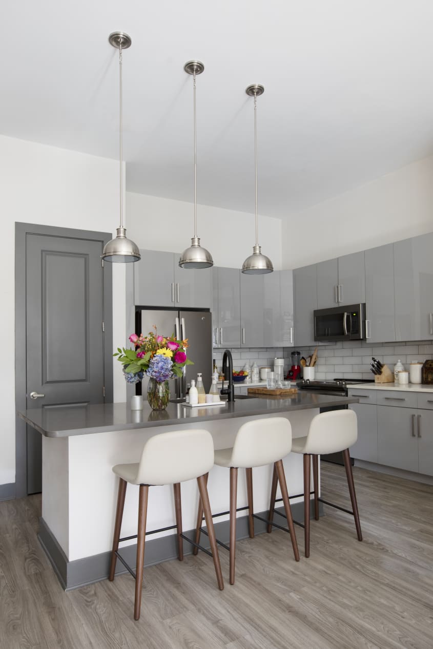 Grace Atwood Charleston Rental Tour Photos Apartment Therapy